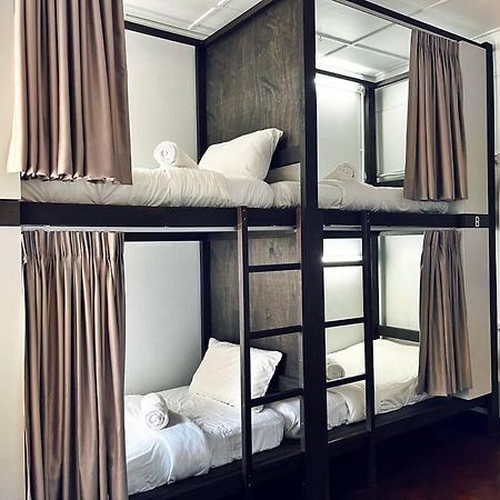 Bunk Puteh Homestay Kuala Terengganu Exterior foto